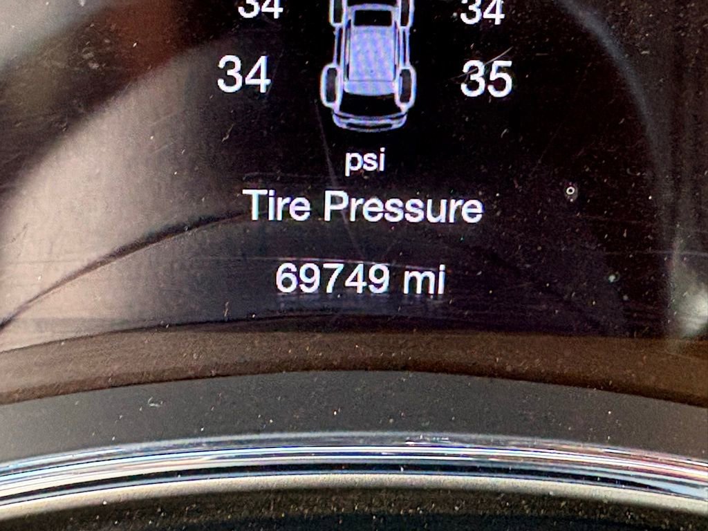 Used 2019 Jeep Grand Cherokee Overland image 14