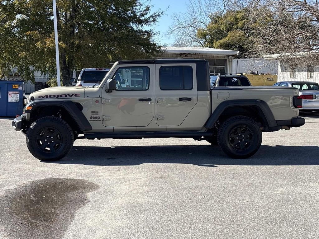 Used 2020 Jeep Gladiator Mojave w/ Dual Top Group AWD/4WD image 2
