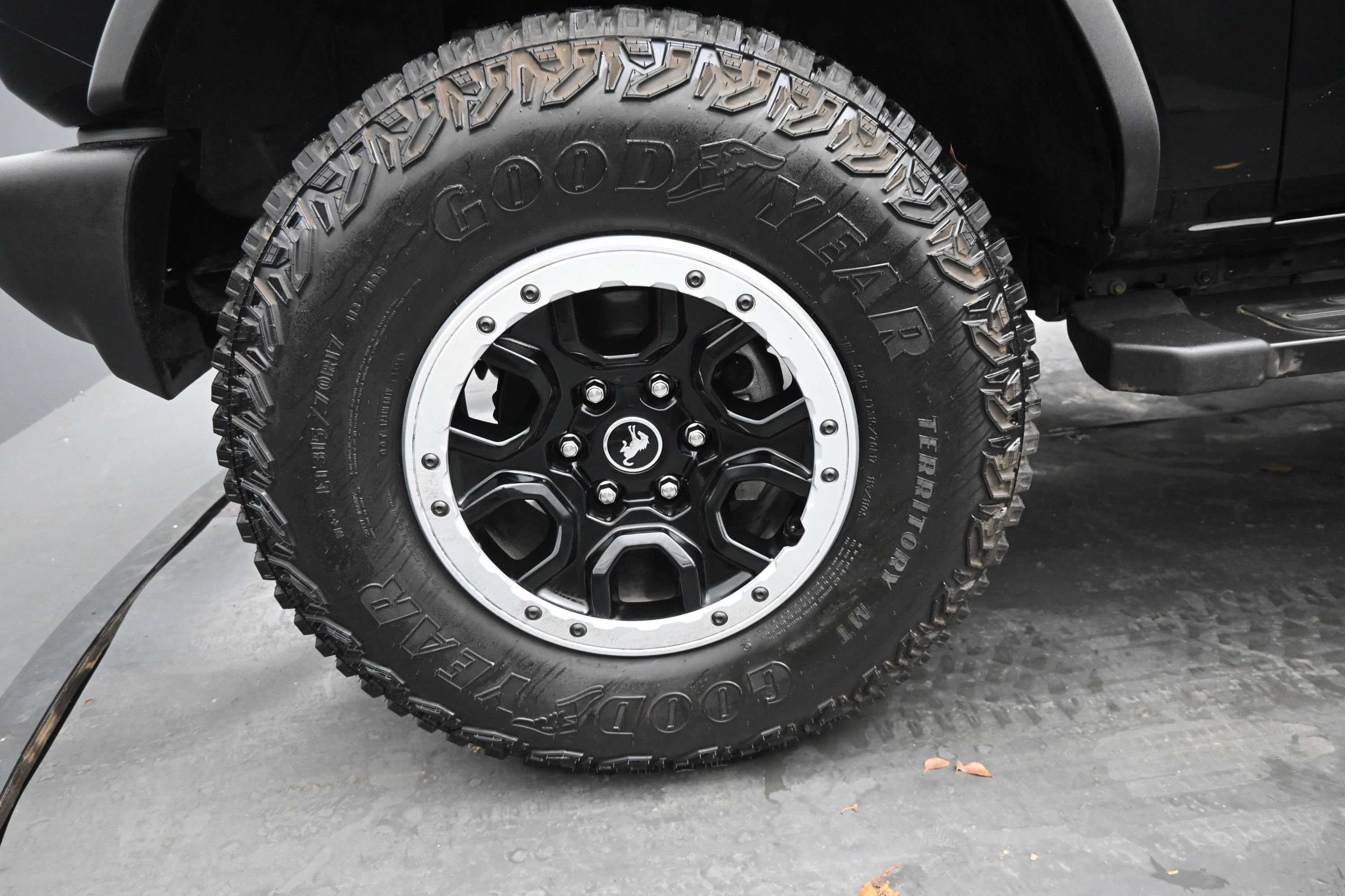 Used 2024 Ford Bronco Outer Banks w/ Sasquatch Package AWD/4WD image 11