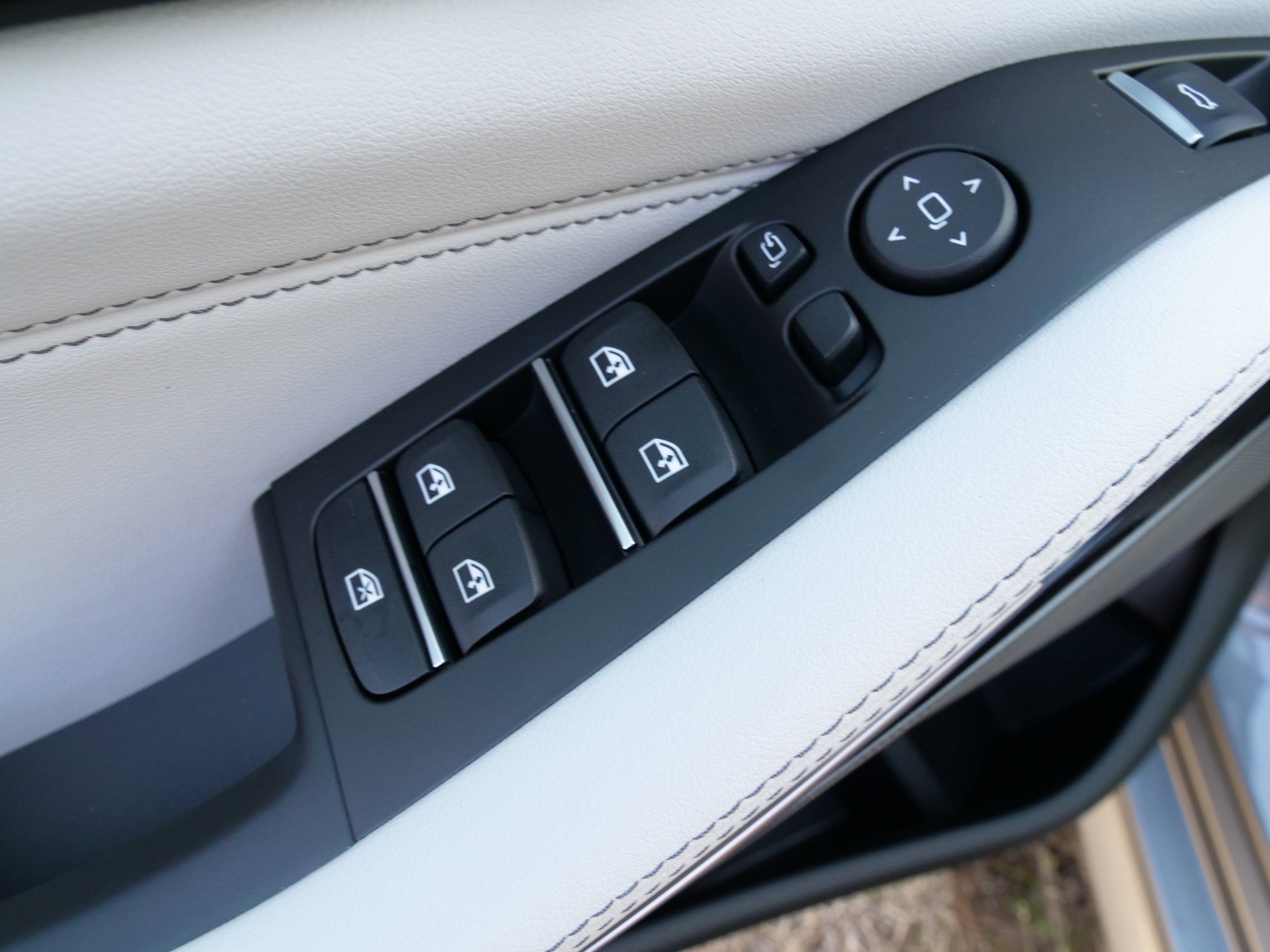 New 2026 BMW X5 xDrive40i w/ M Sport Package image 15