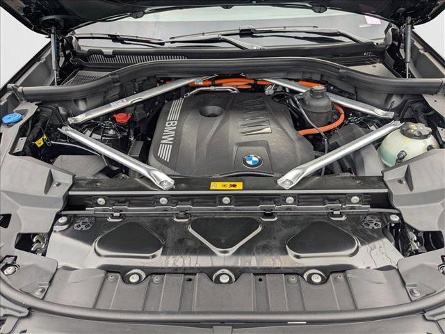 Used 2026 BMW X5 xDrive50e image 23