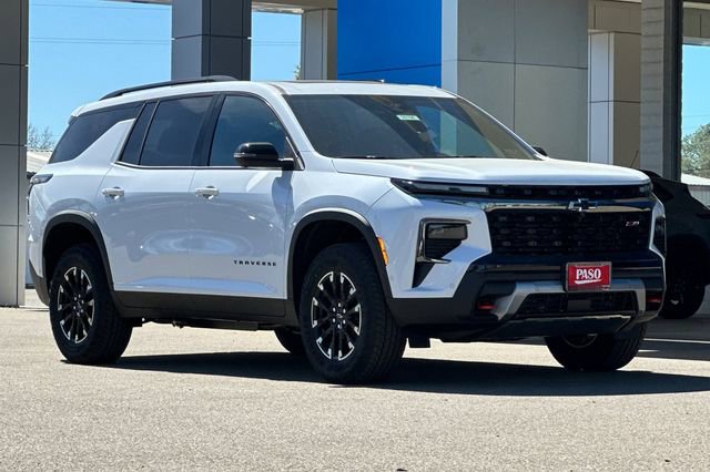 New 2026 Chevrolet Traverse Z71 w/ Enhanced Driving Package image 2