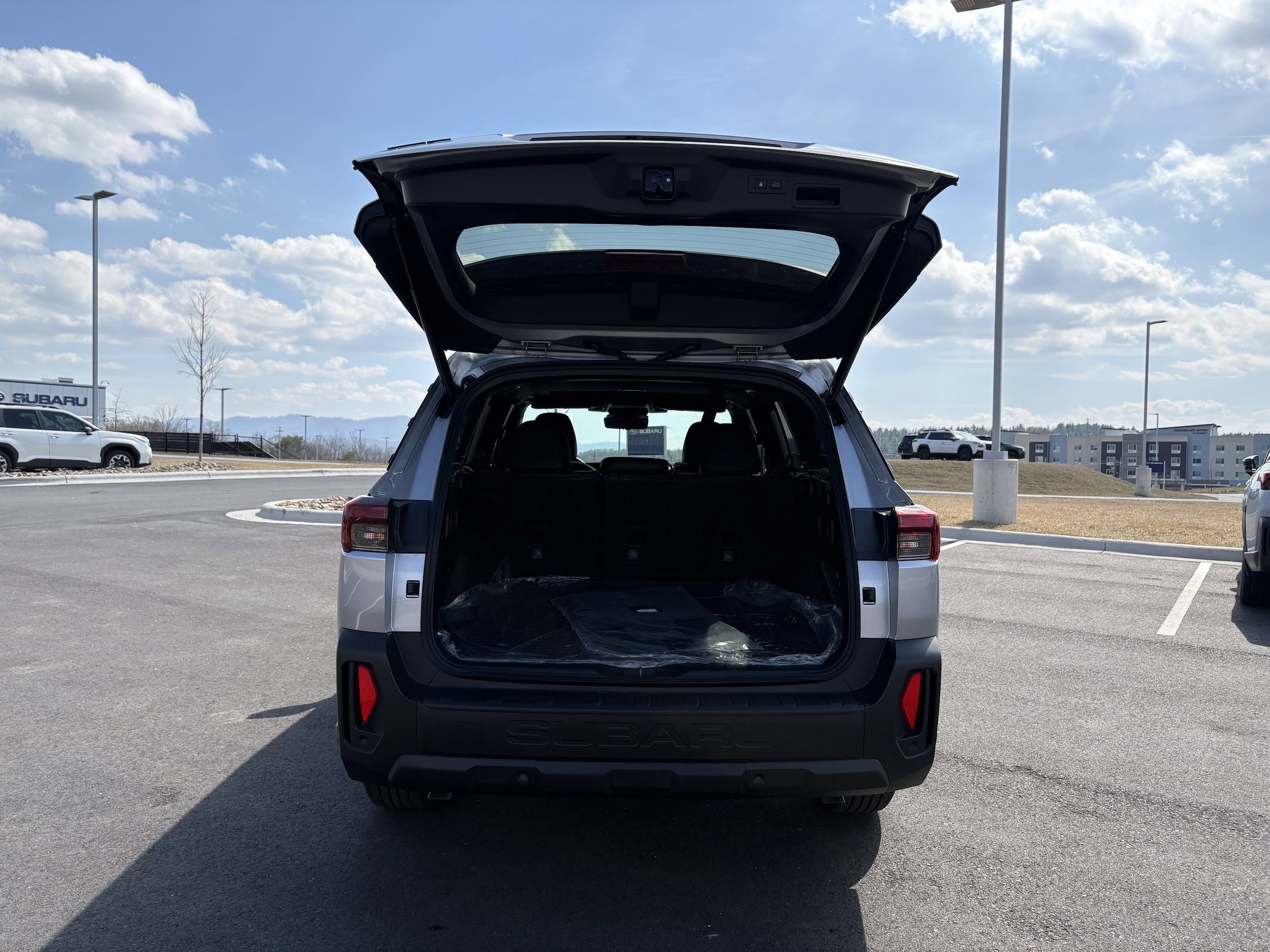 New 2026 Subaru Outback Touring XT image 9