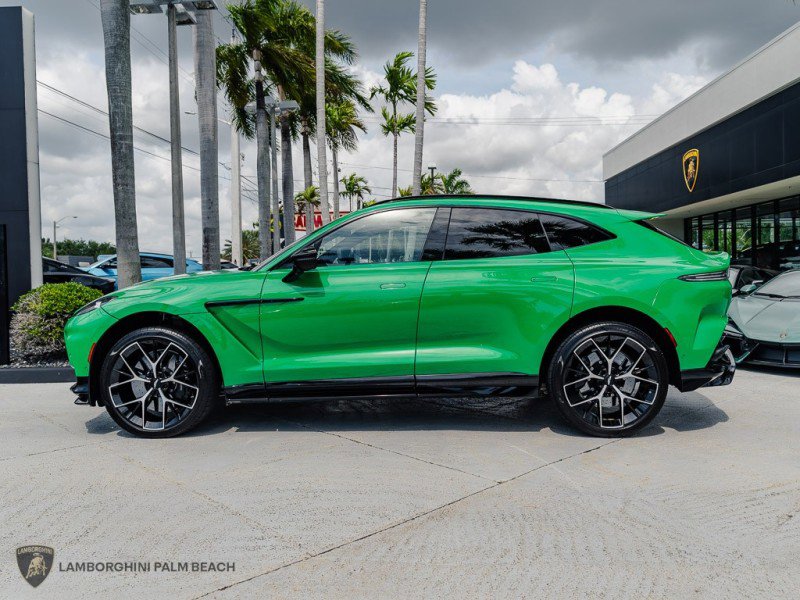 Used 2025 Aston Martin DBX 707 AWD/4WD image 2