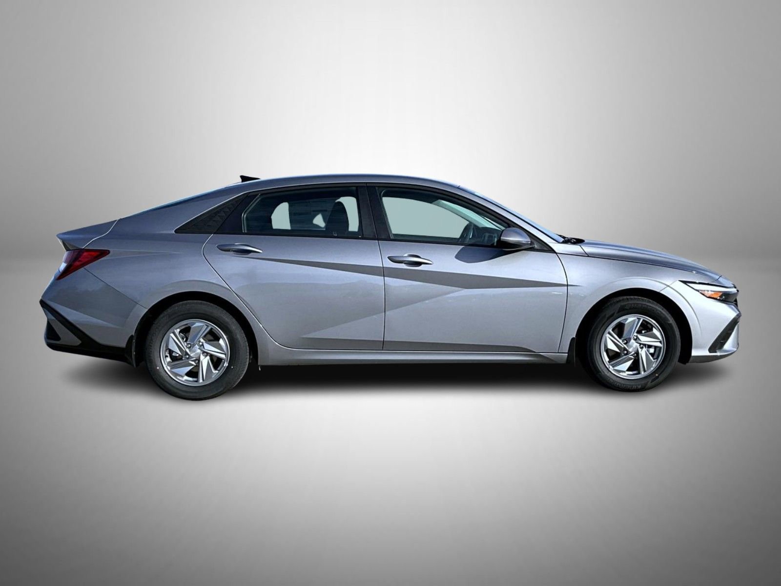 New 2026 Hyundai Elantra SE image 4