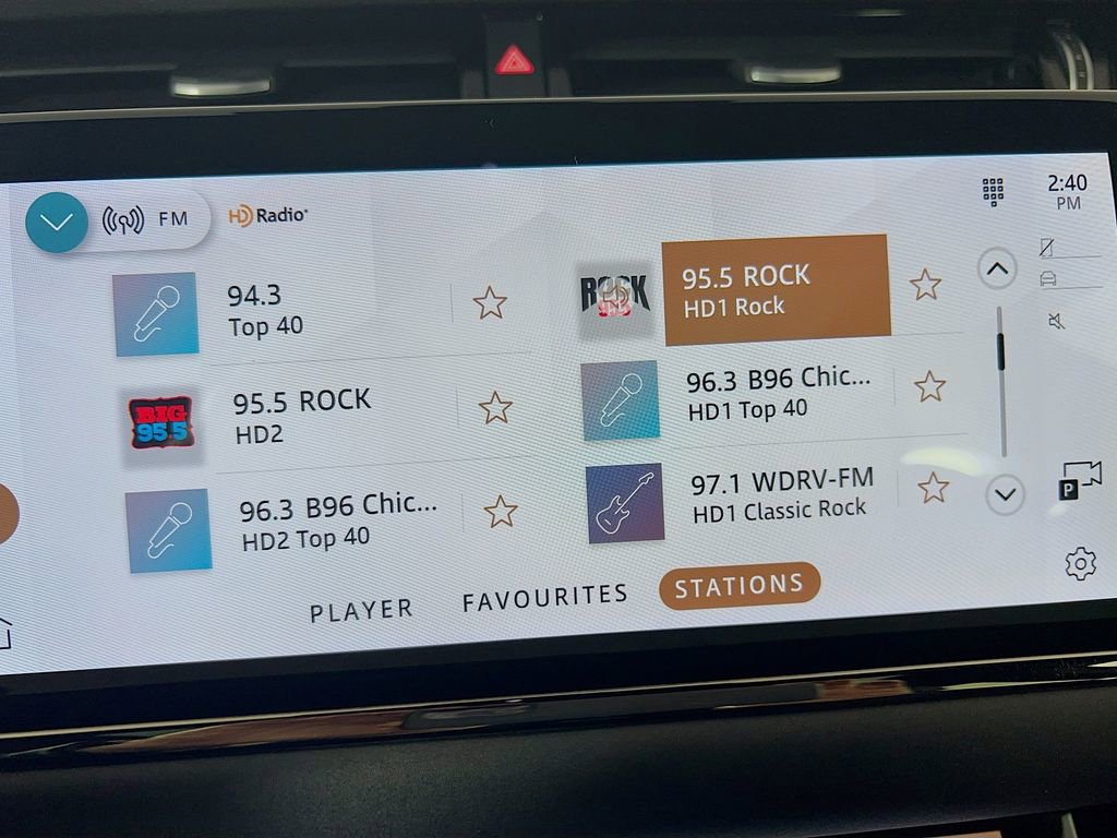 Used 2022 Land Rover Range Rover Evoque R-Dynamic SE image 15