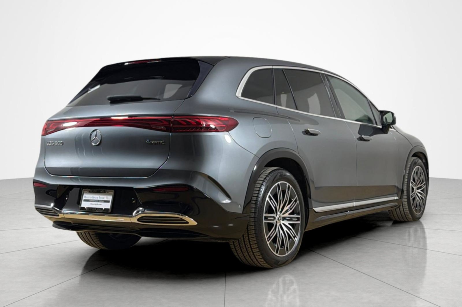 Used 2023 Mercedes-Benz EQS 580 4MATIC SUV image 5