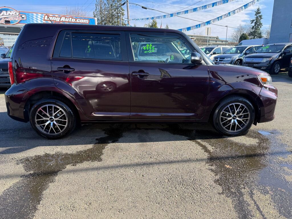 Used 2011 Scion xB image 8