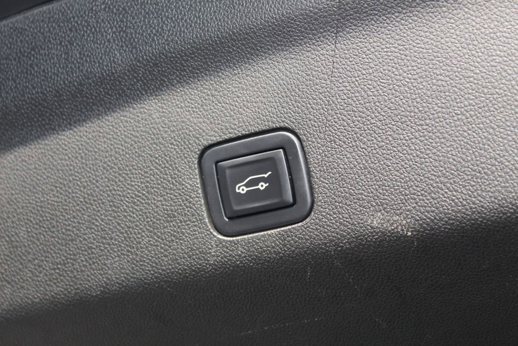 Used 2022 Cadillac Escalade ESV Sport w/ Touring Package AWD/4WD image 13
