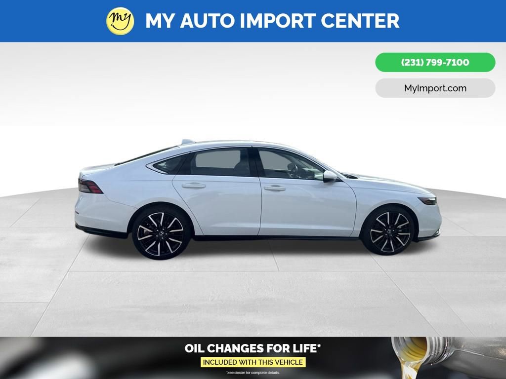 Used 2023 Honda Accord Touring image 8