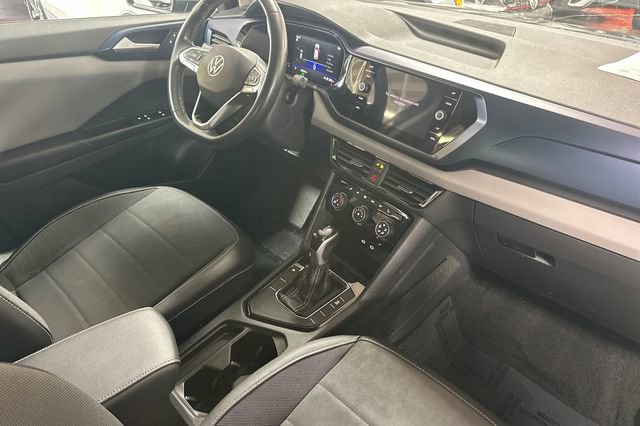 Certified 2023 Volkswagen Taos SE w/ Black Wheel Package image 20