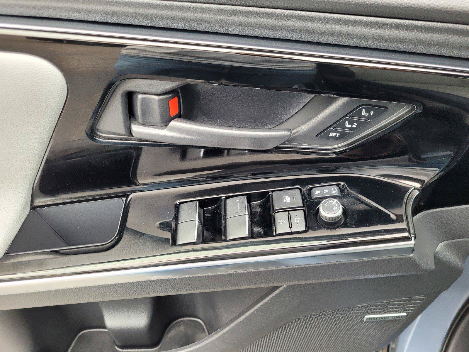Certified 2023 Subaru Solterra AWD image 22