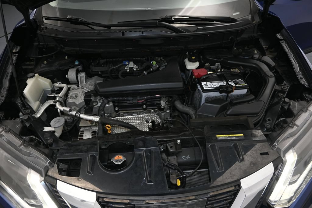 Used 2017 Nissan Rogue SV FWD image 16