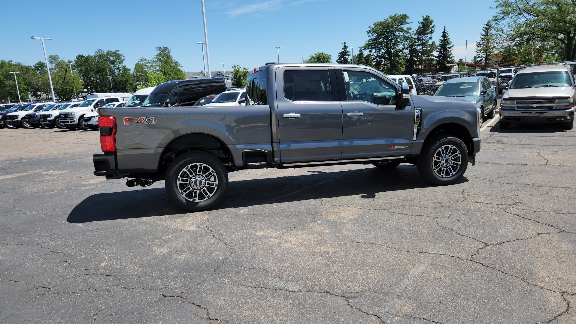 New 2026 Ford F350 Platinum w/ Platinum Plus Package AWD/4WD image 7
