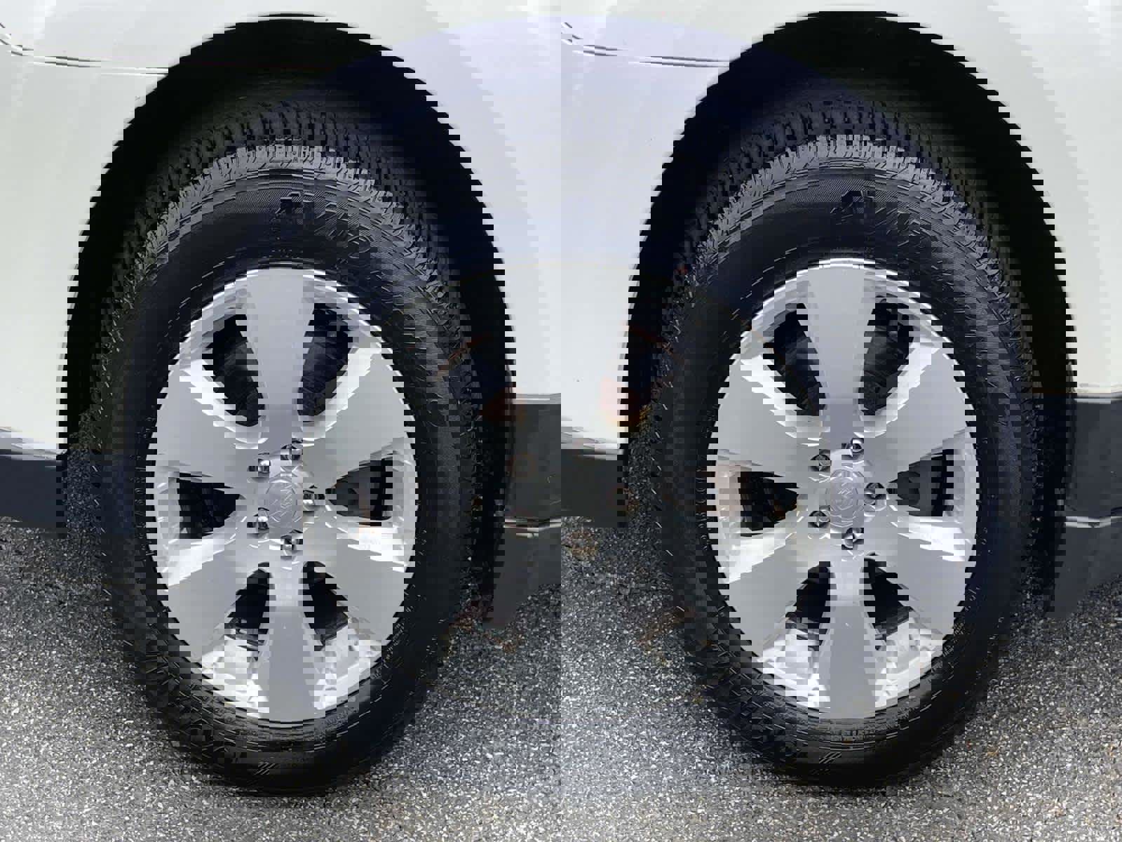 Used 2011 Subaru Outback 2.5i Premium image 9