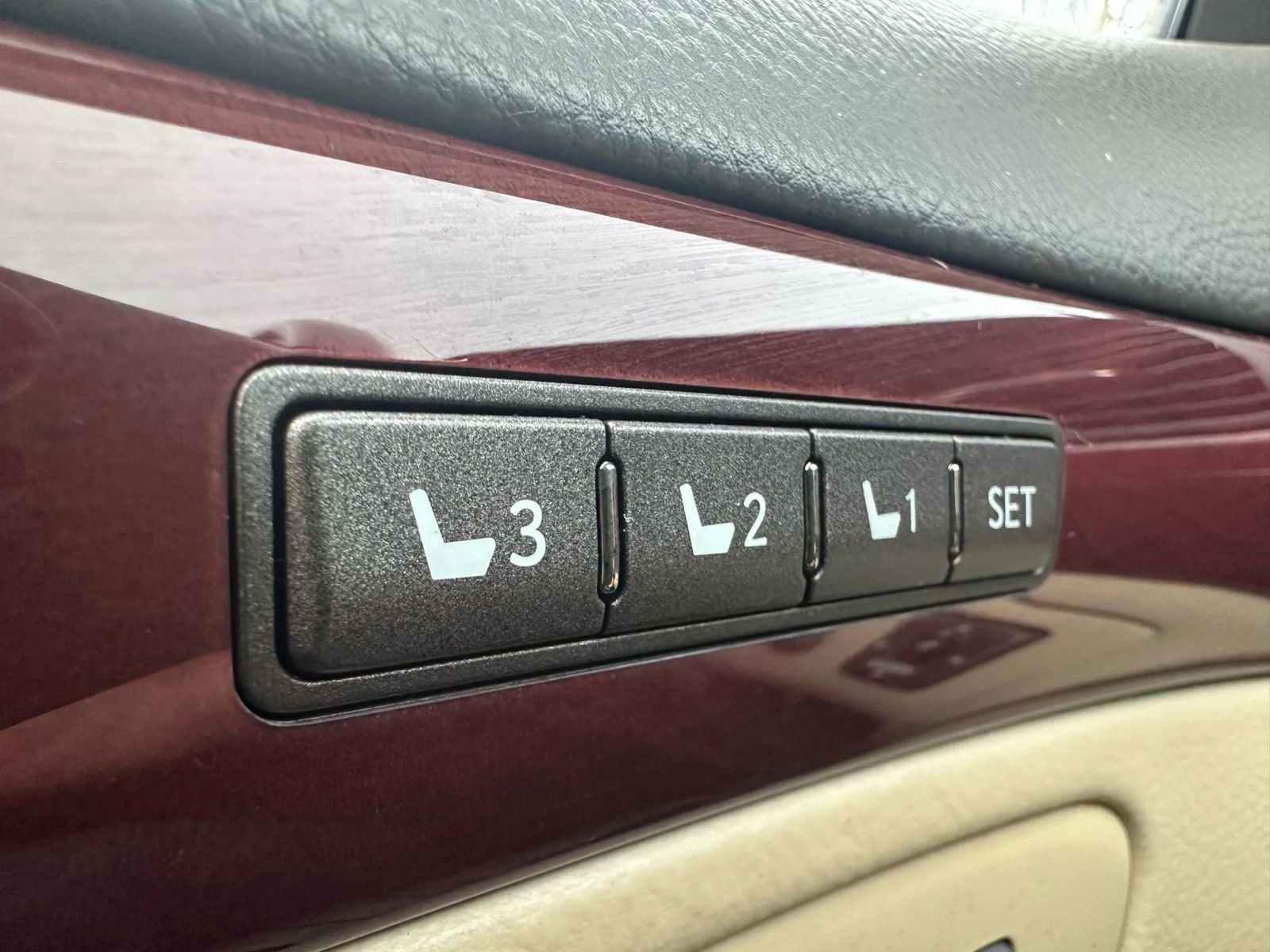 Used 2012 Lexus LS 460 AWD image 26