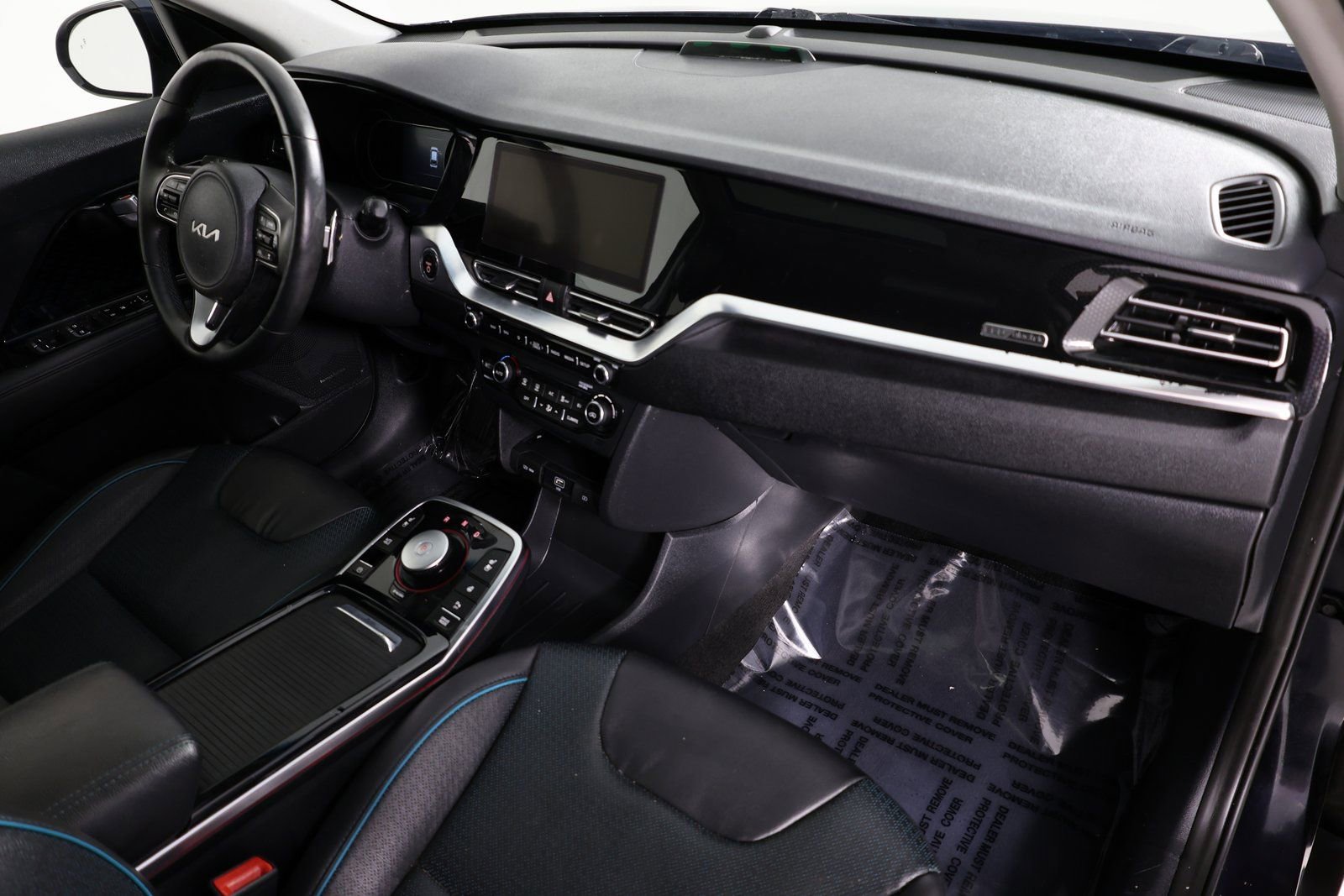 Used 2022 Kia Niro EX Premium w/ Cold Weather Package image 31