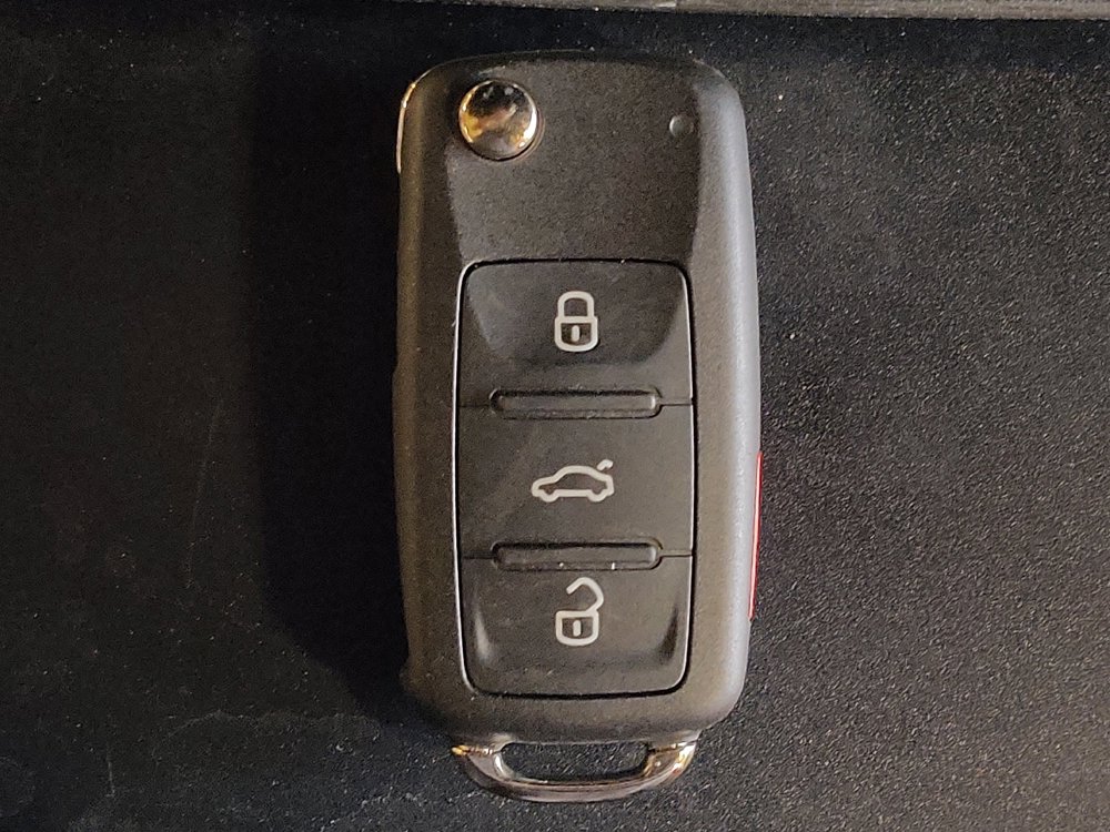 Used 2018 Volkswagen Jetta SEL image 32