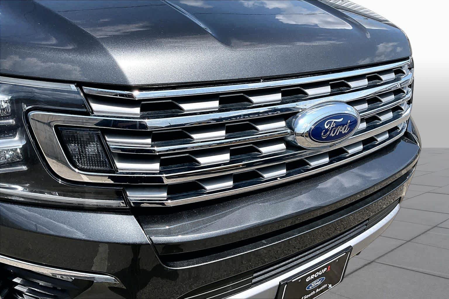 Used 2020 Ford Expedition Limited w/ Special Edition Package RWD image 30