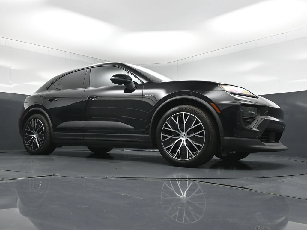 New 2026 Porsche Macan 4 Electric AWD/4WD image 29