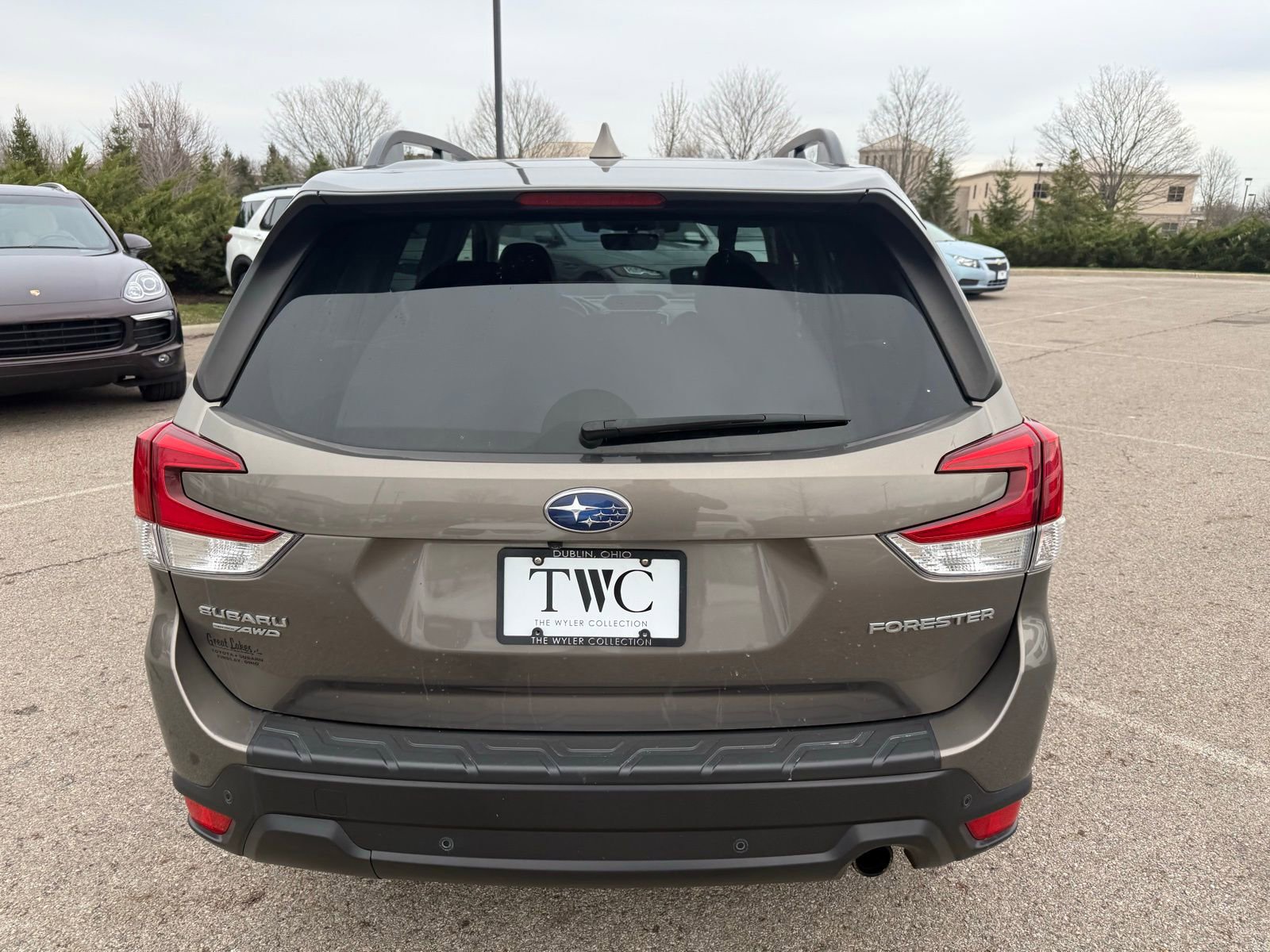 Used 2021 Subaru Forester Limited w/ Popular Package #3 image 6