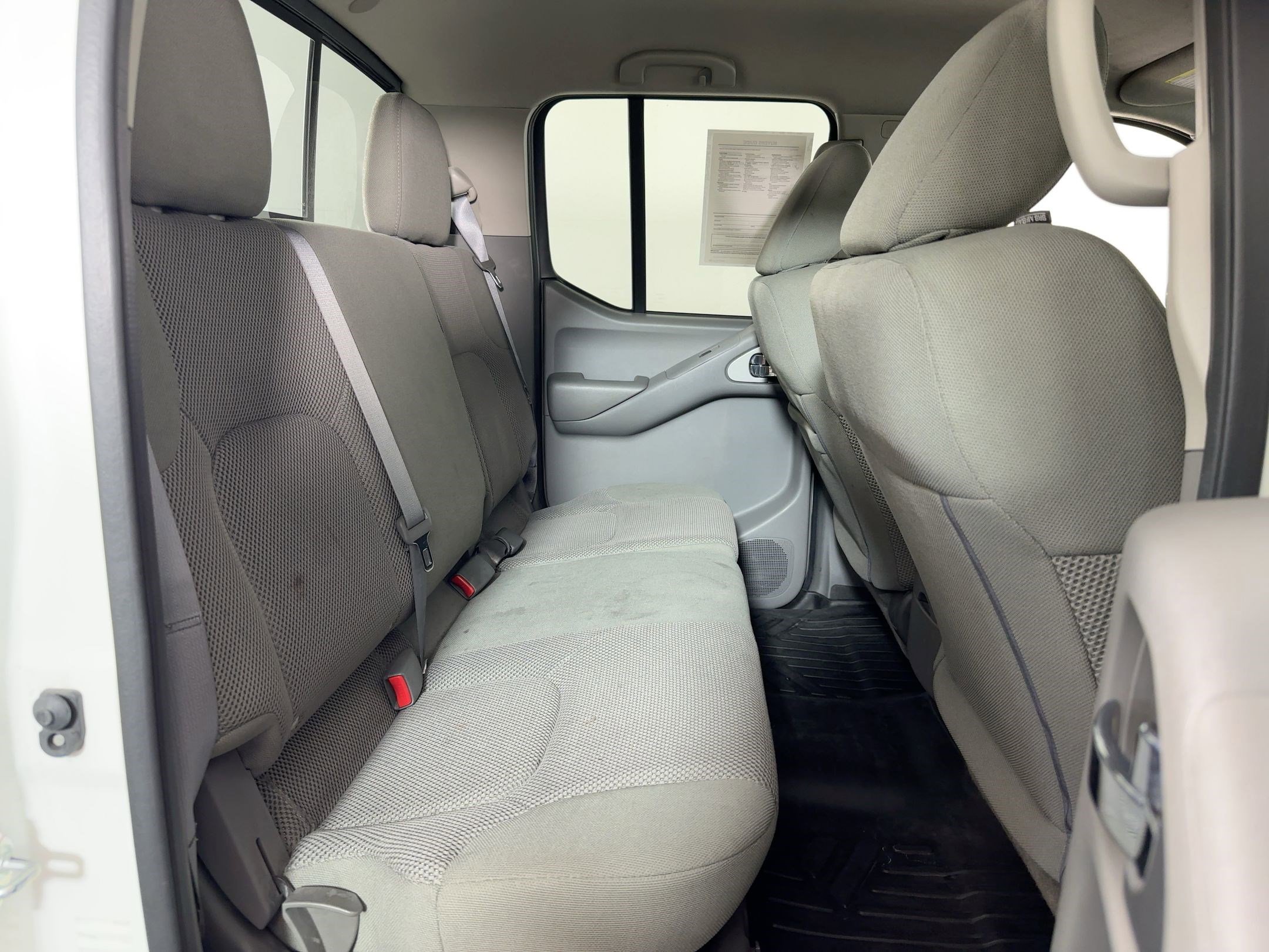Used 2021 Nissan Frontier SV image 29