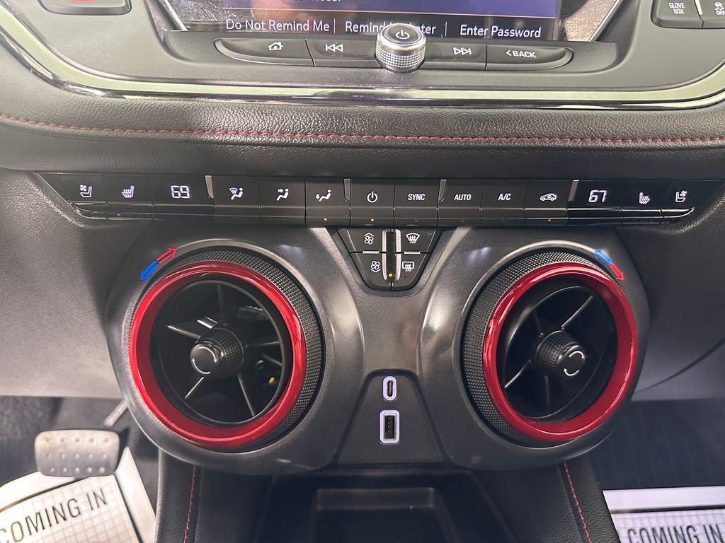 Used 2019 Chevrolet Blazer RS AWD/4WD image 32