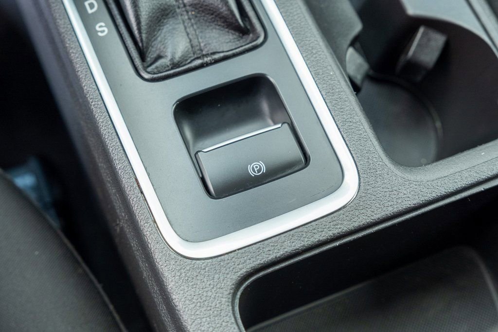 Used 2019 Ford Escape SE image 20