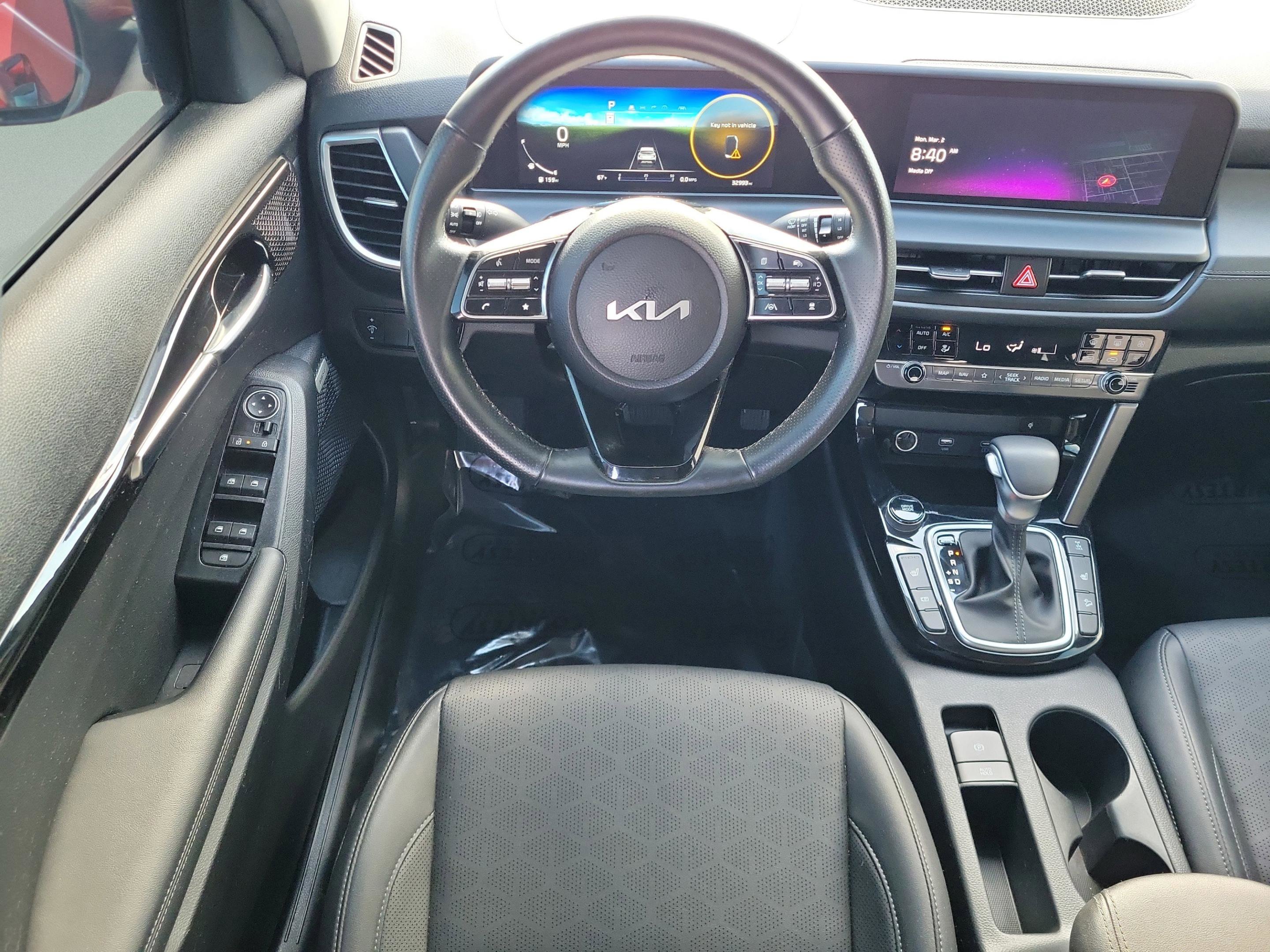 Used 2024 Kia Seltos SX image 12