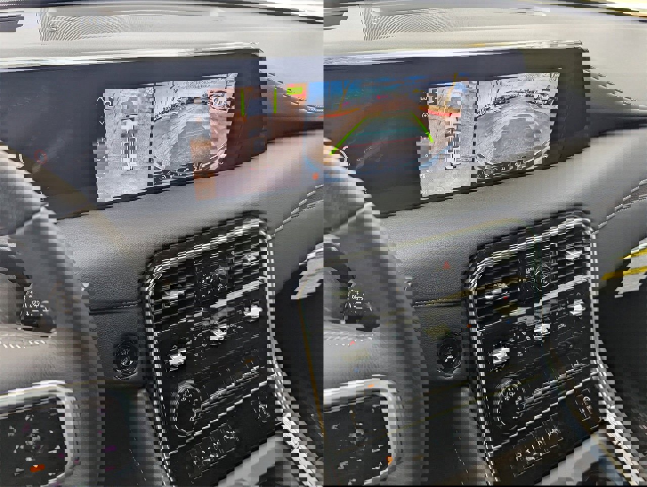 New 2025 Nissan Armada SL image 14