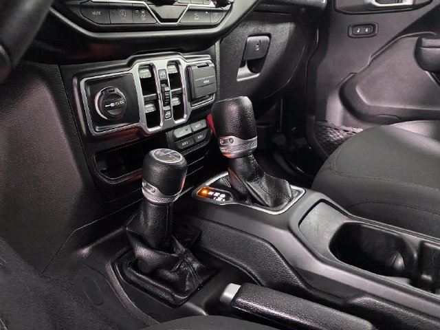 Used 2022 Jeep Wrangler Unlimited Sport AWD/4WD image 27