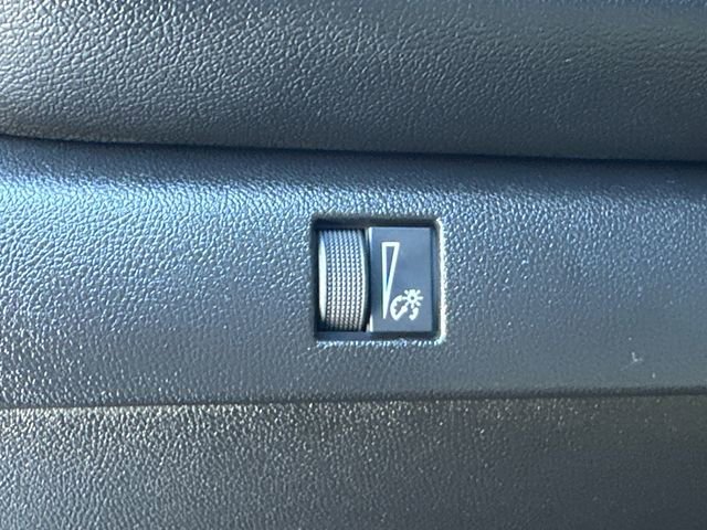 Used 2025 Chevrolet Colorado LT image 24