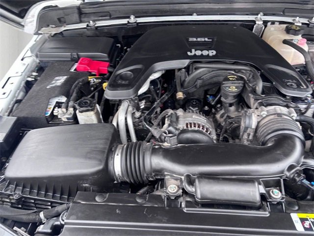 Certified 2020 Jeep Gladiator Overland image 30