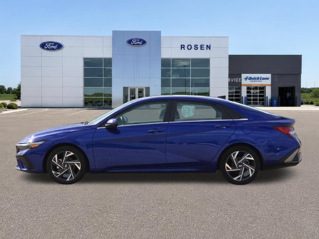 Used 2024 Hyundai Elantra Limited FWD image 6