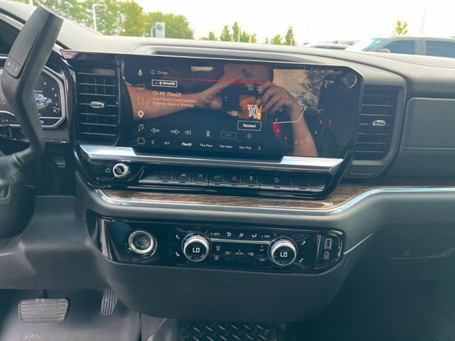 Used 2023 GMC Sierra 1500 Elevation w/ X31 Off-Road Package AWD/4WD image 18