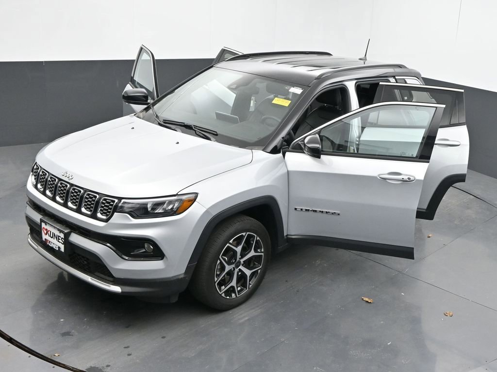 Used 2025 Jeep Compass Limited AWD/4WD image 64