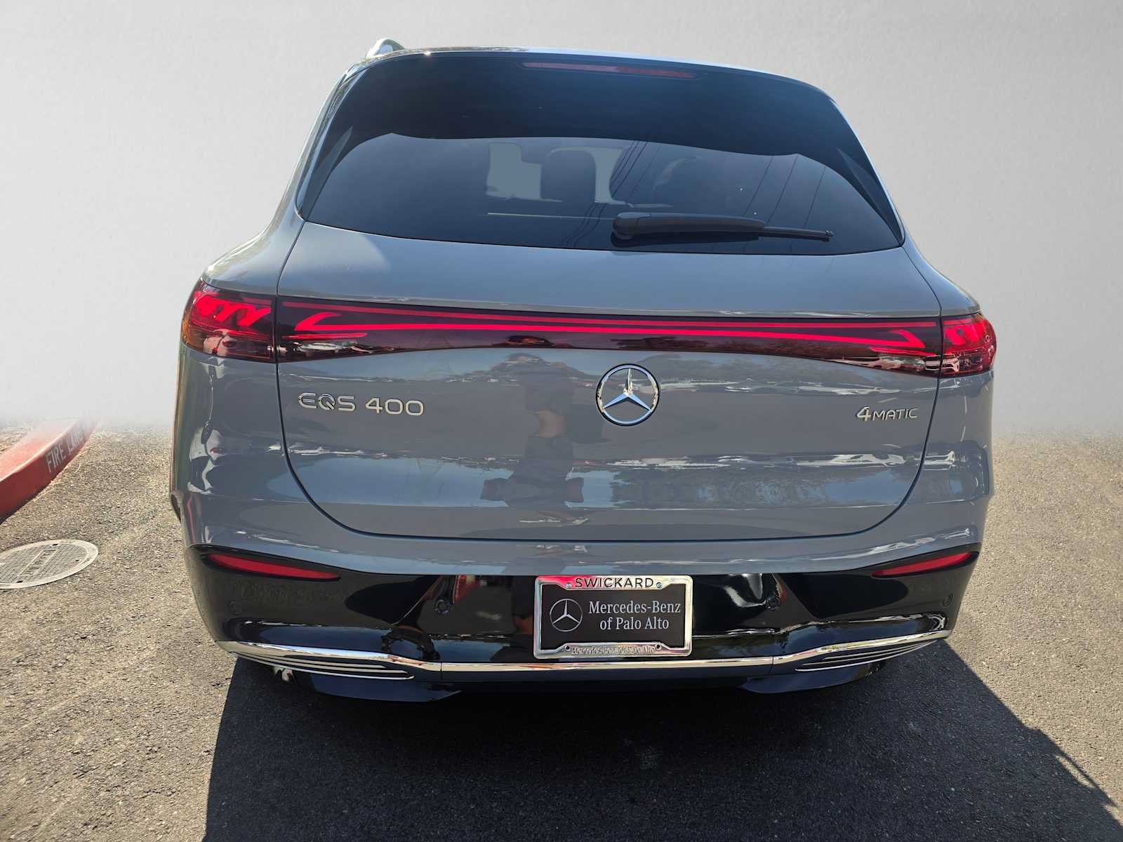 New 2027 Mercedes-Benz EQS 400 4MATIC SUV image 4