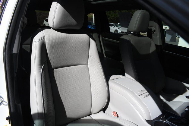 Certified 2018 Toyota Highlander Limited Platinum w/ Carpet Mat Package (TMS) AWD/4WD image 27