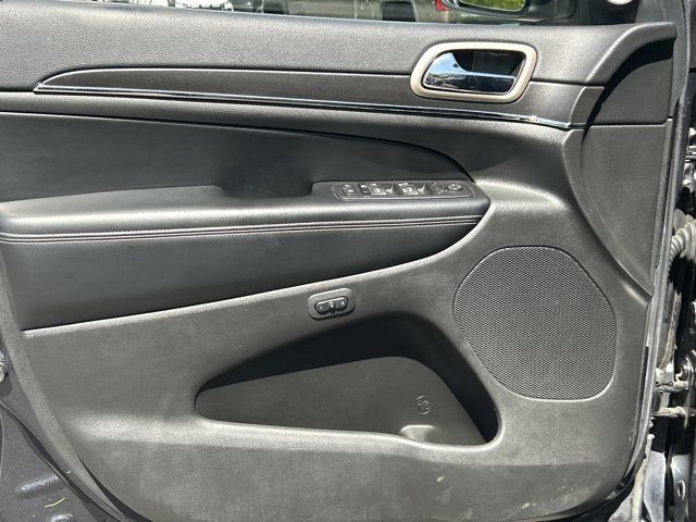 Used 2016 Jeep Grand Cherokee Limited image 13
