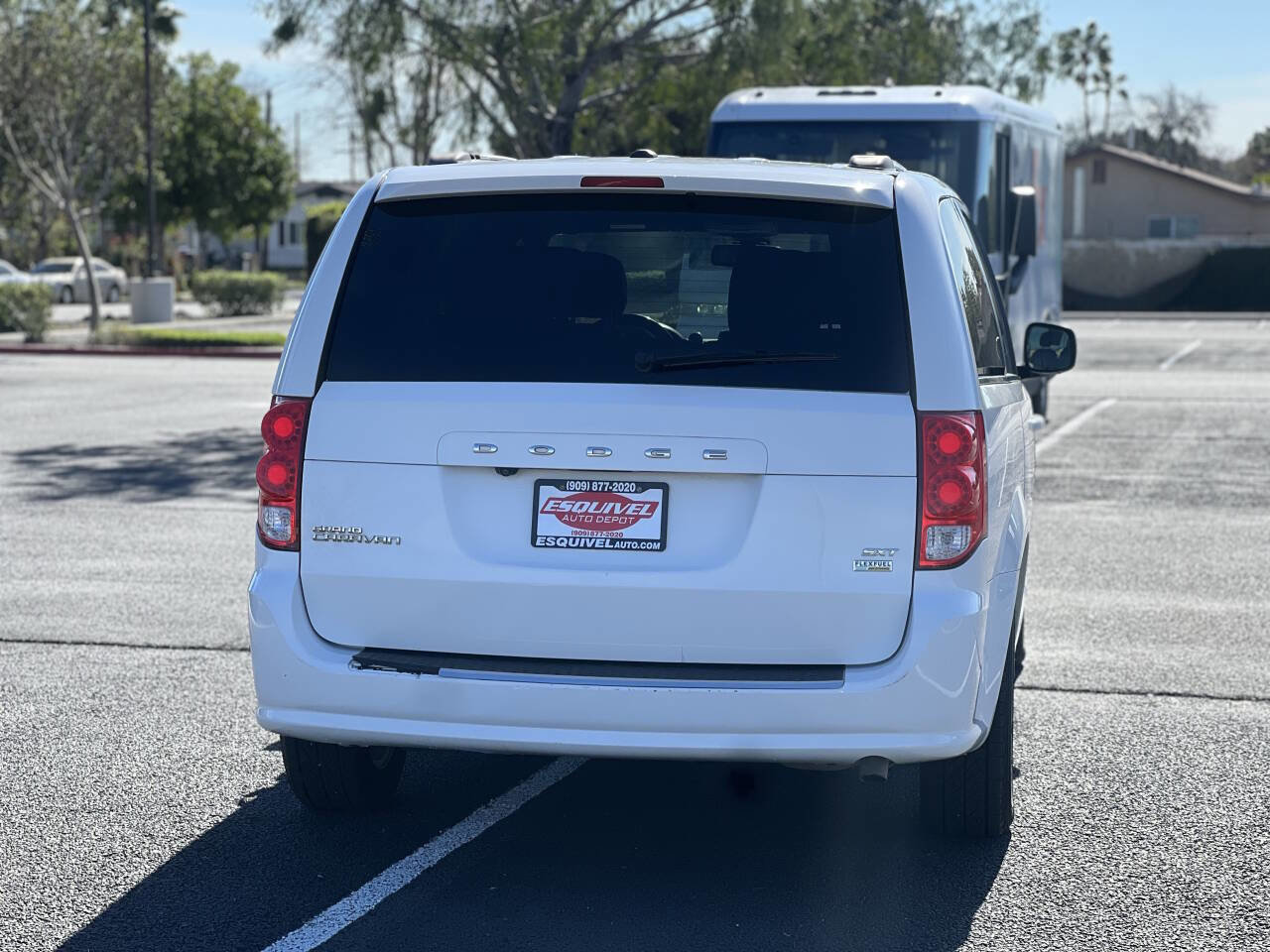 Used 2019 Dodge Grand Caravan SXT image 37