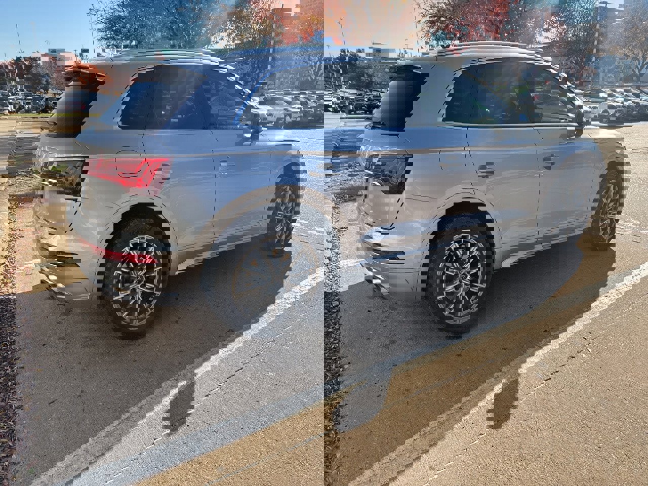 Used 2022 Audi SQ5 Premium image 3