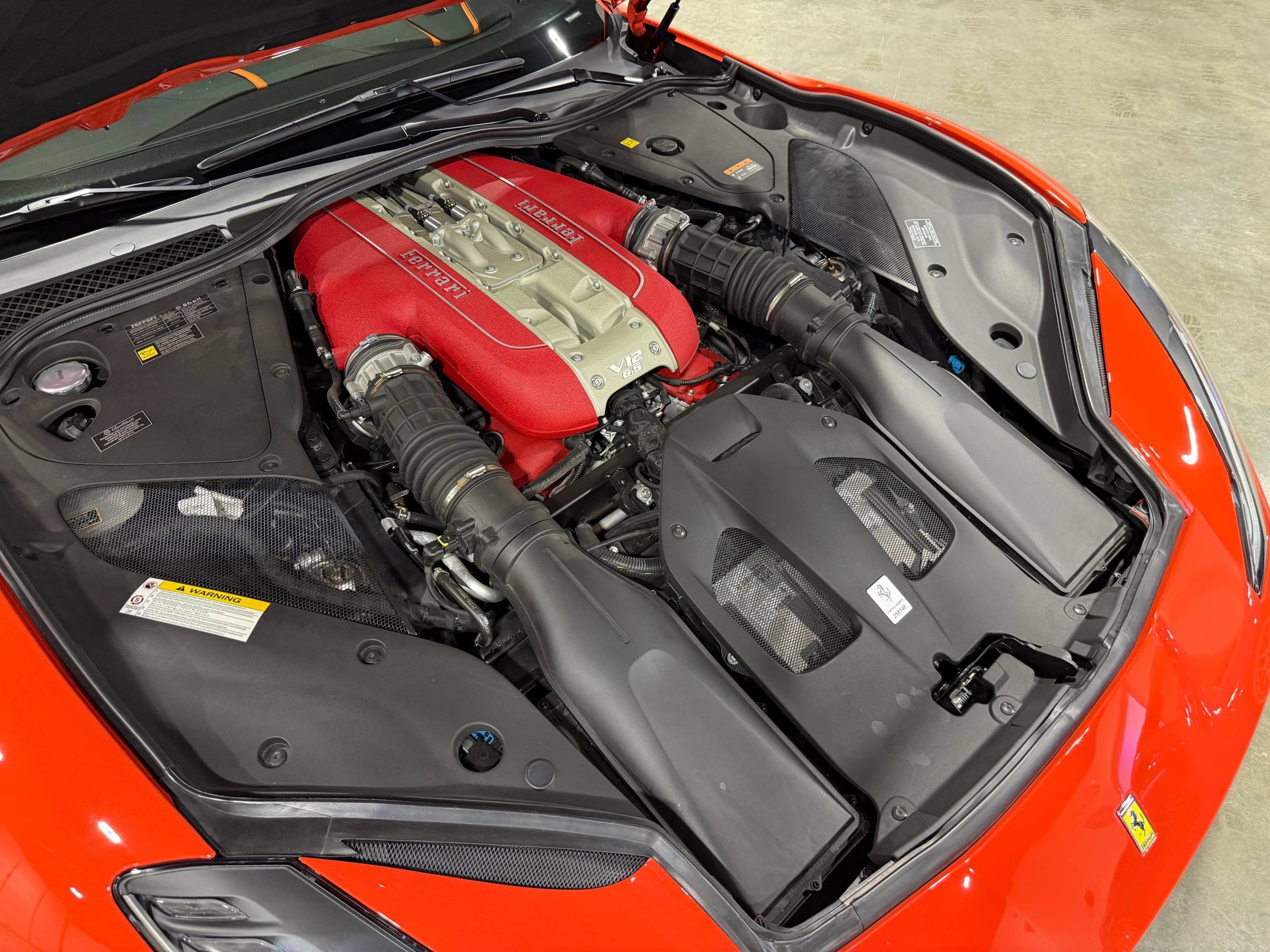 Used 2020 Ferrari 812 Superfast RWD image 81