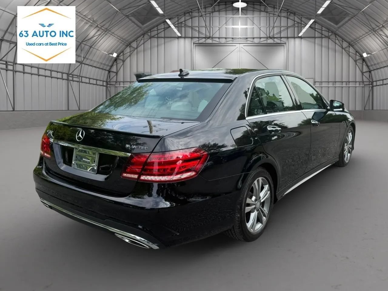 Used 2015 Mercedes-Benz E 250 BlueTEC 4MATIC Sedan w/ Premium 1 Package image 5