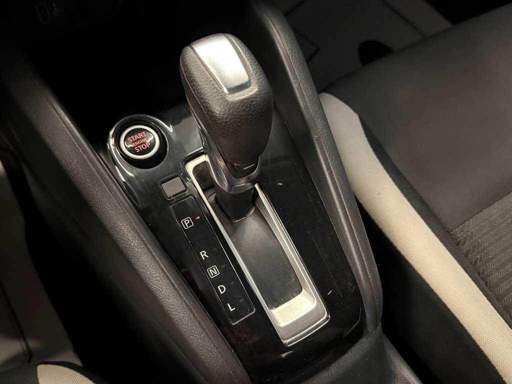 Used 2021 Nissan Versa SV image 15