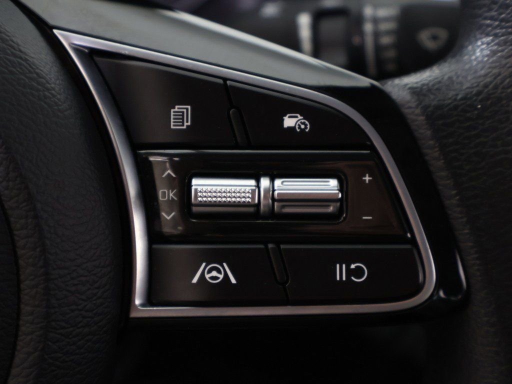 Used 2023 Kia Forte LXS w/ LXS Technology Package FWD image 38