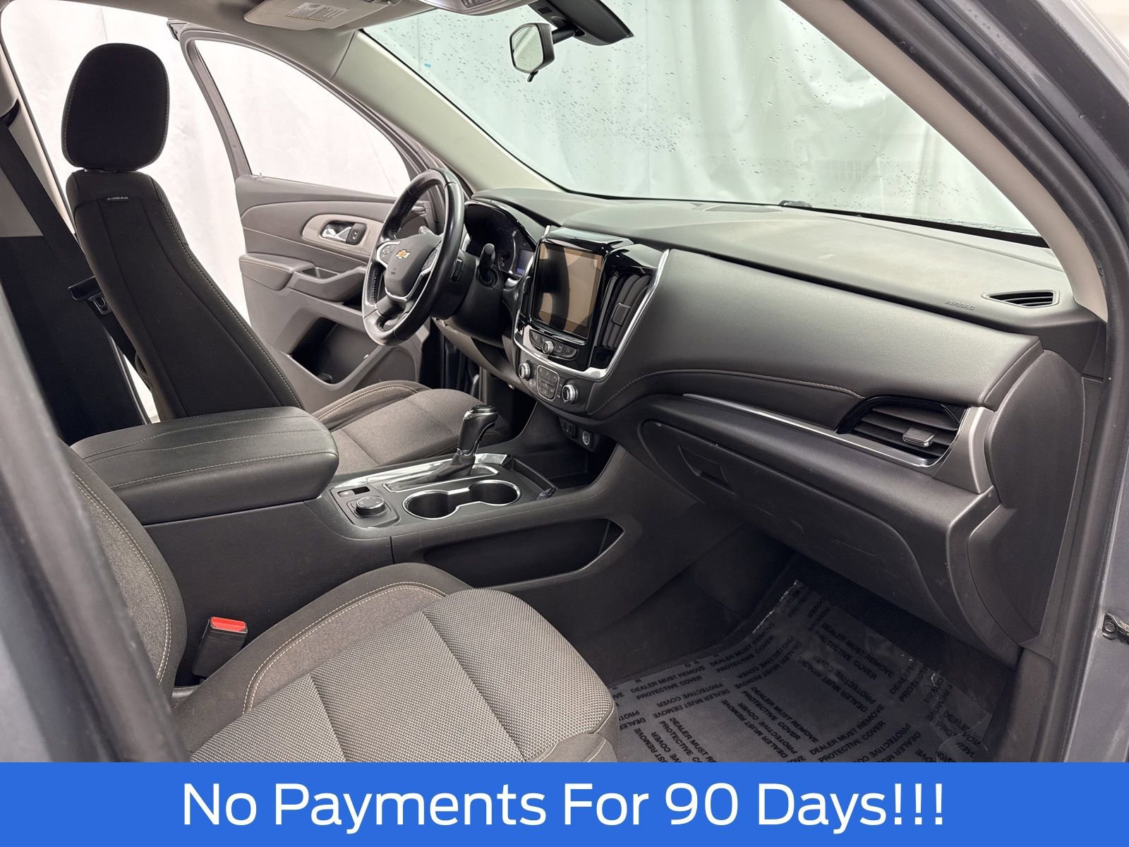 Used 2020 Chevrolet Traverse LT image 27