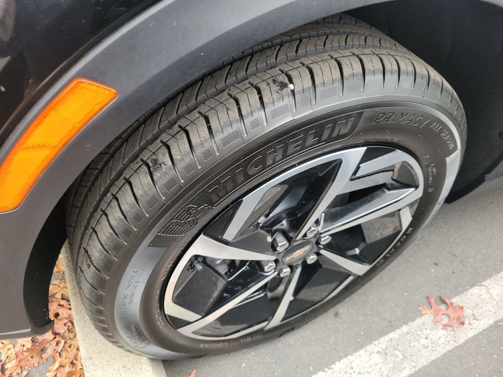 New 2026 Chevrolet Equinox EV LT image 32