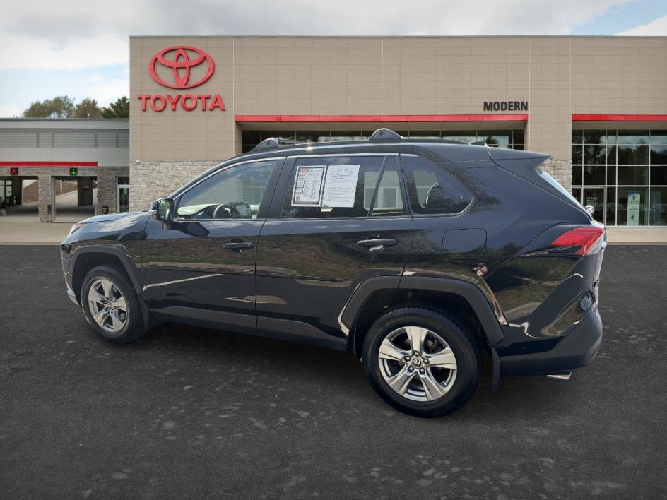 Certified 2022 Toyota RAV4 XLE w/ Convenience Package AWD/4WD image 6