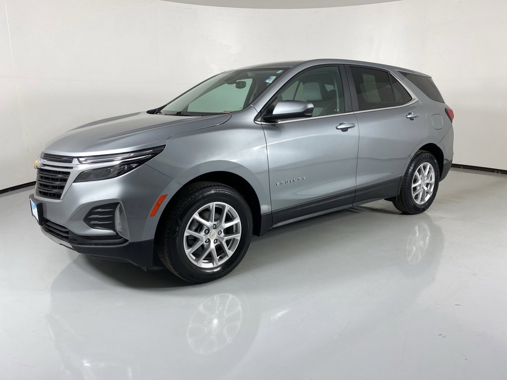 Used 2023 Chevrolet Equinox LT image 3