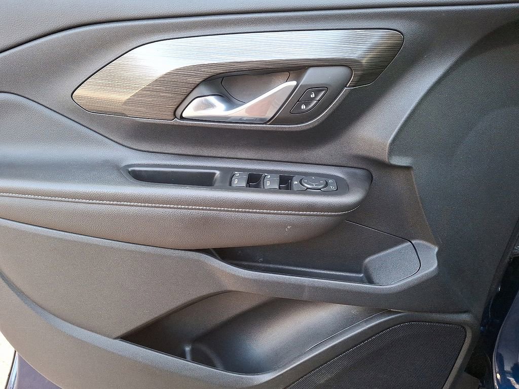 Certified 2022 GMC Terrain SLE w/ Driver Convenience Package image 12